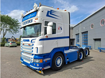 SCANIA R 560 Sattelzugmaschine