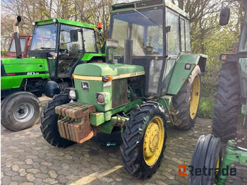 JOHN DEERE 2130 Landmaschine