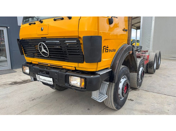 Fahrgestell LKW Mercedes-Benz 3228 8x4 chassis - v8: das Bild 2