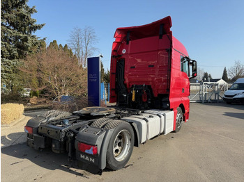 Sattelzugmaschine MAN TGX18.510 XLX EURO 6 MEGAlowdeck: das Bild 4