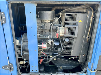 Stromgenerator SDMO 33 kVa diesel John Deere: das Bild 3