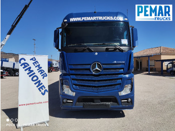 Plane LKW MERCEDES-BENZ ACTROS 1836 SEMITAUTLINER 18T: das Bild 2
