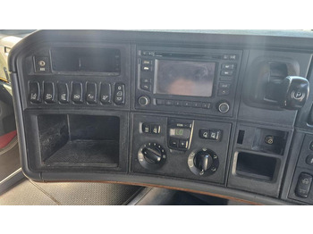 Sattelzugmaschine Scania R450: das Bild 4