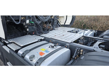 Innenraum Bild 1: Sattelzugmaschine Scania R450