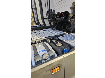 Sattelzugmaschine Scania R450: das Bild 3
