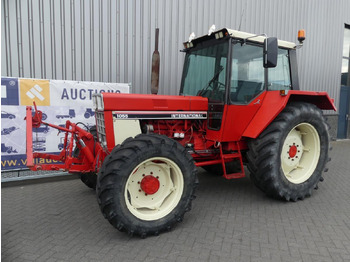 Traktor International 1055A: das Bild 3