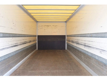 Koffer LKW FUSO Canter Mistubishi Canter 7C18: das Bild 4