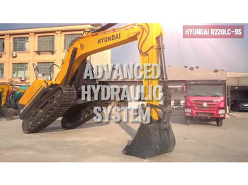 HYUNDAI Kettenbagger