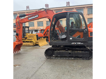 DOOSAN DX225 Kettenbagger