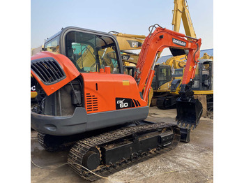 DOOSAN DX225 Kettenbagger