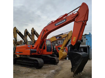 DOOSAN DX225 Kettenbagger