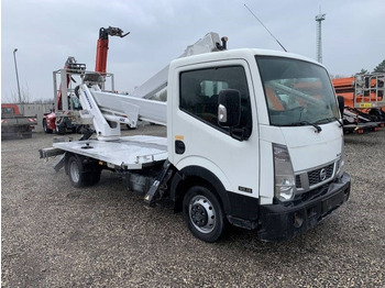NISSAN LKW mit Arbeitsbühne