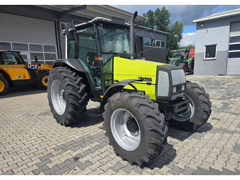 VALTRA Traktor