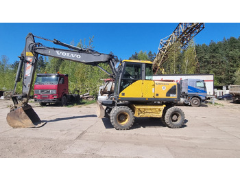 Mobilbagger Volvo EW160: das Bild 2