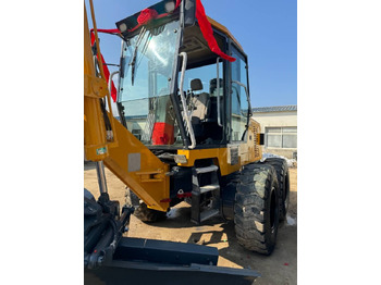 Grader XCMG GR 2153: das Bild 3