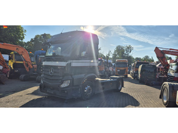 MERCEDES-BENZ Sattelzugmaschine