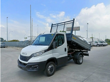 Innenraum Bild 1:  IVECO DAILY 35C16 3000 cc KM 0 – Finanzierungsleasing IVECO DAILY 35C16 3000 cc KM 0