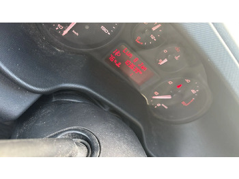 Koffer Transporter IVECO DAILY 35C16: das Bild 3