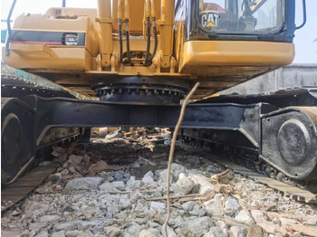 CATERPILLAR 320B Kettenbagger