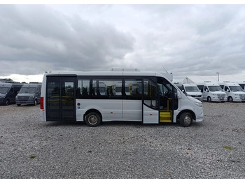 Kleinbus, Personentransporter, Zustand - NEU Mercedes-Benz Sprinter 517: das Bild 3
