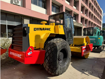 Walzenzug DYNAPAC CA30D: das Bild 3
