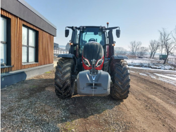 Traktor Valtra T, 74 LFTN D5, 235 D: das Bild 3
