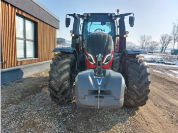Traktor Valtra T, 74 LFTN D5, 235 D: das Bild 2