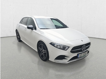 MERCEDES-BENZ Schrägheck