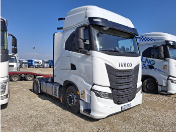 IVECO Sattelzugmaschine