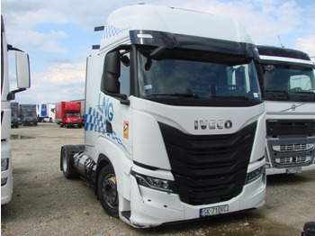 IVECO Sattelzugmaschine