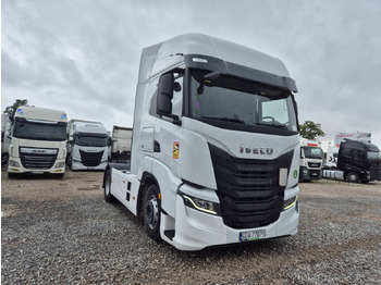 IVECO Sattelzugmaschine