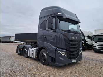 IVECO Sattelzugmaschine