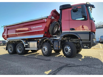 Kipper, Zustand - NEU Mercedes-Benz Arocs 4142 AK 8x6: das Bild 4