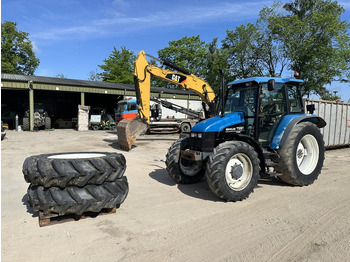 NEW HOLLAND TS Traktor