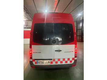 Krankenwagen MERCEDES BENZ AMBULANCE FOR REDUCED MOBILITY PERSONS Sprinter 313 CDI(15 units): das Bild 2