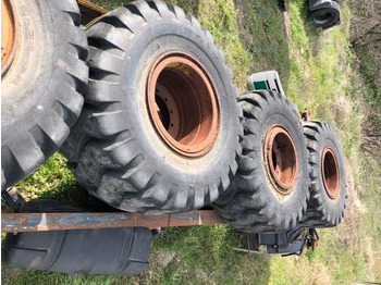 KOMATSU Komplettrad