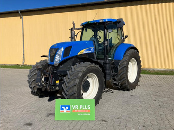 NEW HOLLAND T7000 Traktor