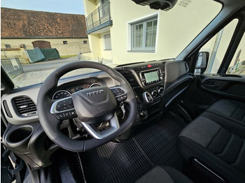 Innenraum Bild 1: Kastenwagen, Transporter mit Doppelkabine IVECO Daily 35S18HA8V DOKA Snoeks Mixto Hi-Matic 16m³