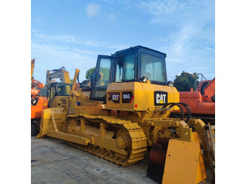 Bulldozer CAT D6G Bulldozer: das Bild 2