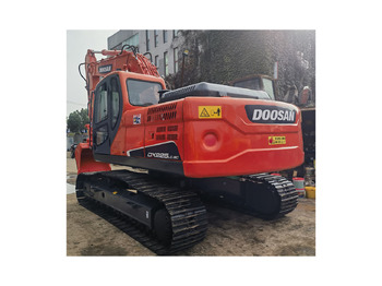 DOOSAN DX225 Kettenbagger