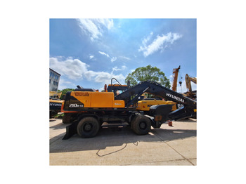 Mobilbagger Hyundai 210w-9 wheel excavator: das Bild 2