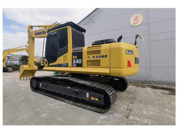 KOMATSU PC240-8 Kettenbagger