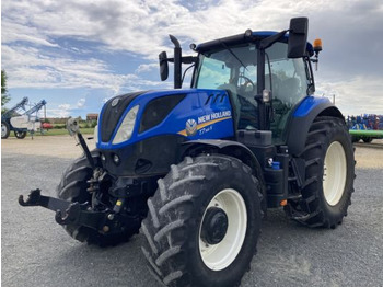 NEW HOLLAND T7 Traktor