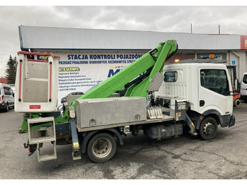 NISSAN LKW mit Arbeitsbühne