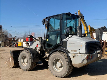 Radlader CAT 908H: das Bild 3