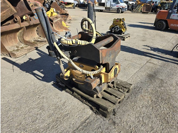 Tiltrotator Engcon EC30 Rototilt: das Bild 2