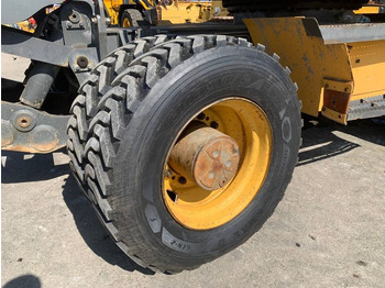 Mobilbagger Volvo EW 140 C: das Bild 5