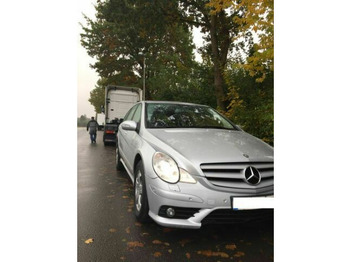 MERCEDES-BENZ Schrägheck