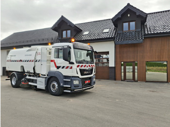 BUCHER Kehrmaschine