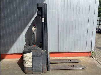 Hochhubwagen Crown WE2300 1.6 TT: das Bild 2 Hochhubwagen Crown WE2300 1.6 TT: das Bild 2